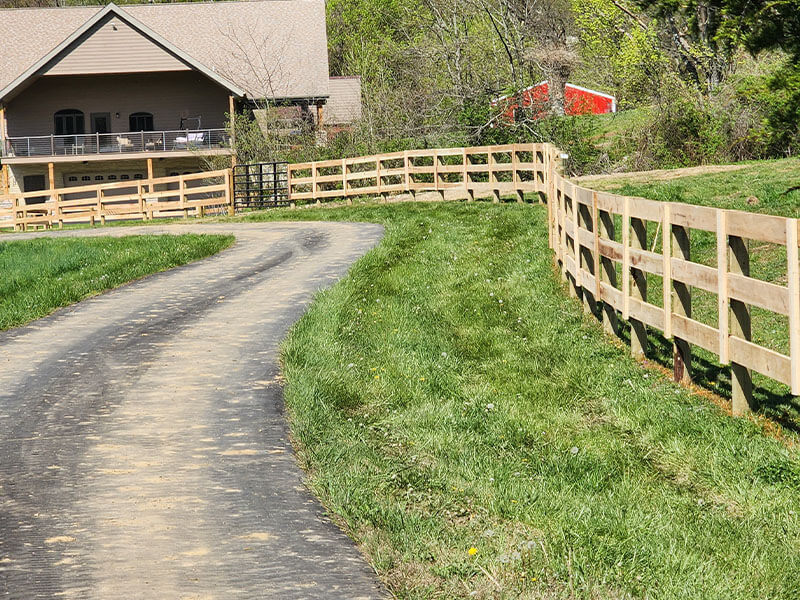 Bedford Indiana Board Farm Fence Contractor